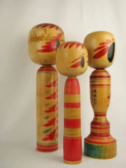 Lot de 3 poupées kokeshi ( grande taille )