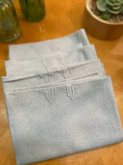 Lot de 4 serviettes anciennes grises monogrammes