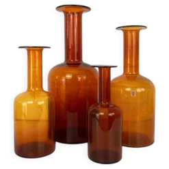 Lot de 4 vases Gulvvase ambre par Otto Brauer, Holmegaard, Danemark 1960