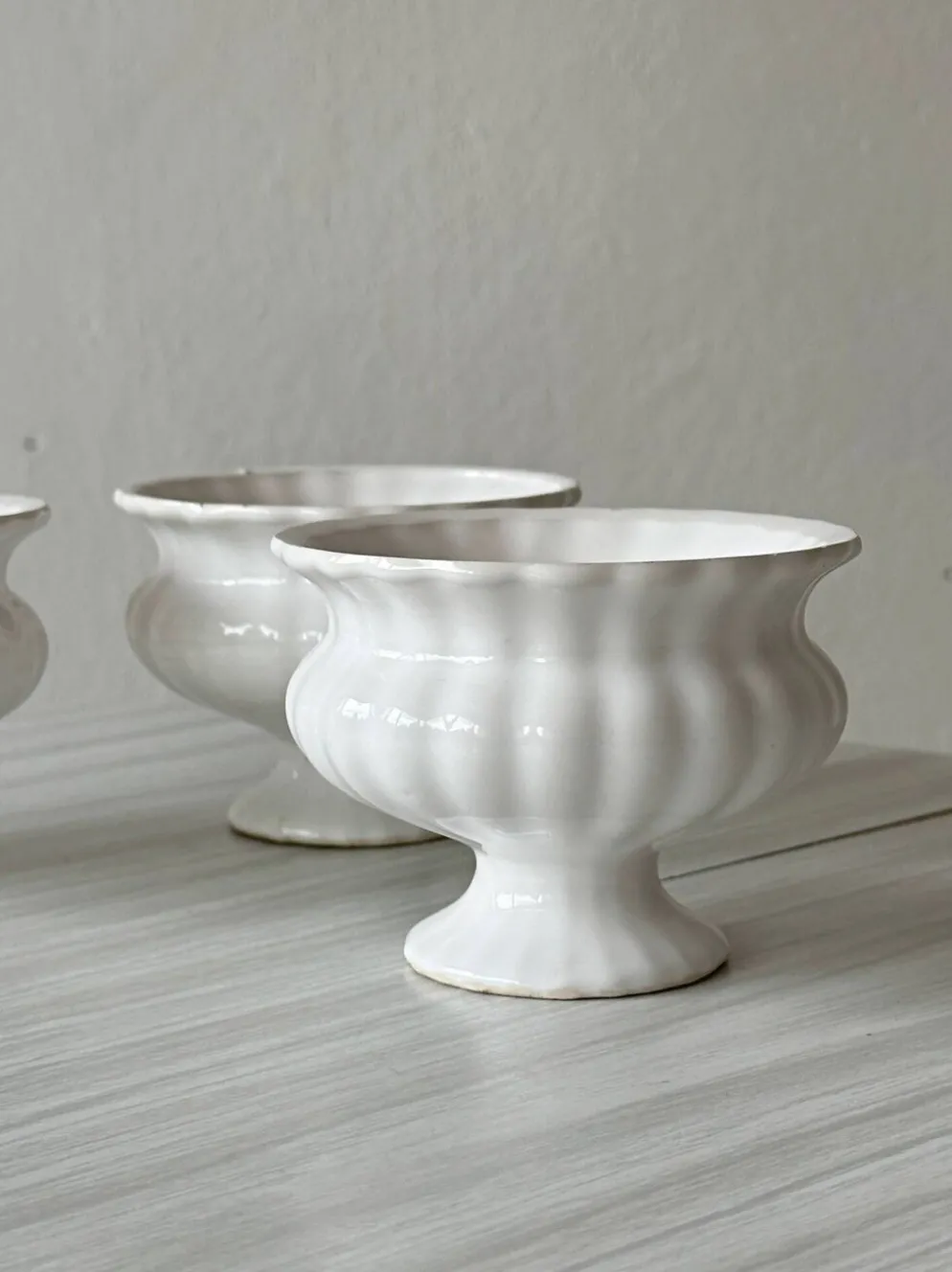 Lot trois cache-pots céramique blanche