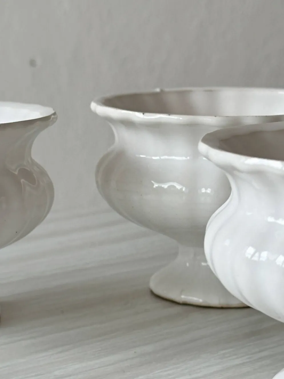 Lot trois cache-pots céramique blanche