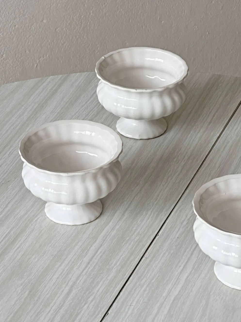 Lot trois cache-pots céramique blanche