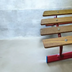 Luge Traîneau vintage en bois et métal – esprit montagne