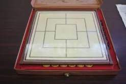 Made in Italy chessboard of the 1970s