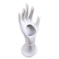 Main Baguier / Soliflore en porcelaine blanche