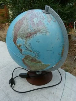 mappemonde lumineuse base en bois Teccnodidattica