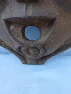 Mascaron masque en fonte visage