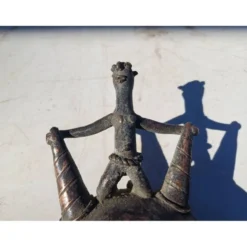 Masque africain bronze