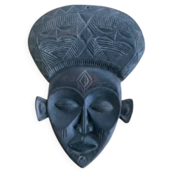 Masque africain de style Punu