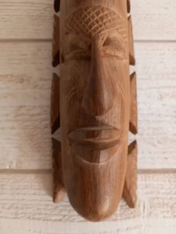 Masque africain en bois