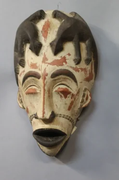 Masque africain Ibibio Nigeria