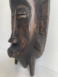 Masque africain, style Baoulé