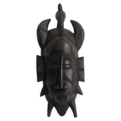 Masque africain, style Baoulé