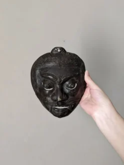Masque ancien indonésien bronze antique décoration ethnique tribal théâtre