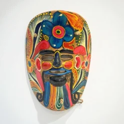 Masque Art populaire du Mexique en terre cuite colorée, années 70