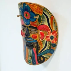 Masque Art populaire du Mexique en terre cuite colorée, années 70