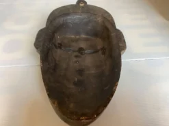 Masque en bois africain