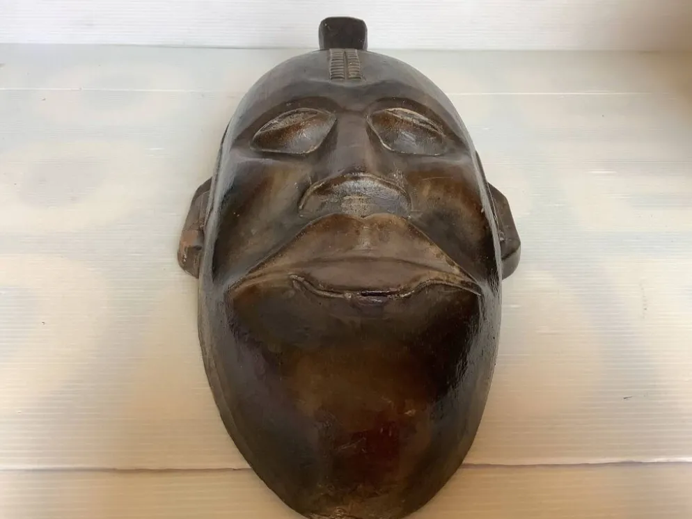 Masque en bois africain