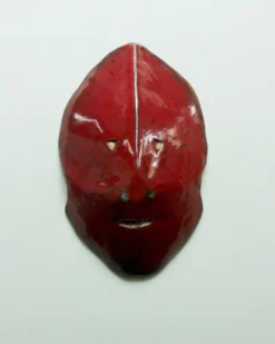 Masque en céramique émaillée rouge, dans le goût d'Accolay, années 50 / 60