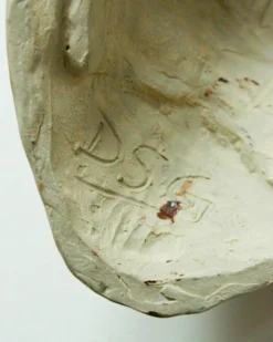 Masque en céramique émaillée rouge, dans le goût d'Accolay, années 50 / 60