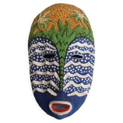 Masque ethnique en bois