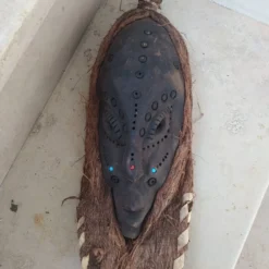 masque heaume de Nouvelle Guinée