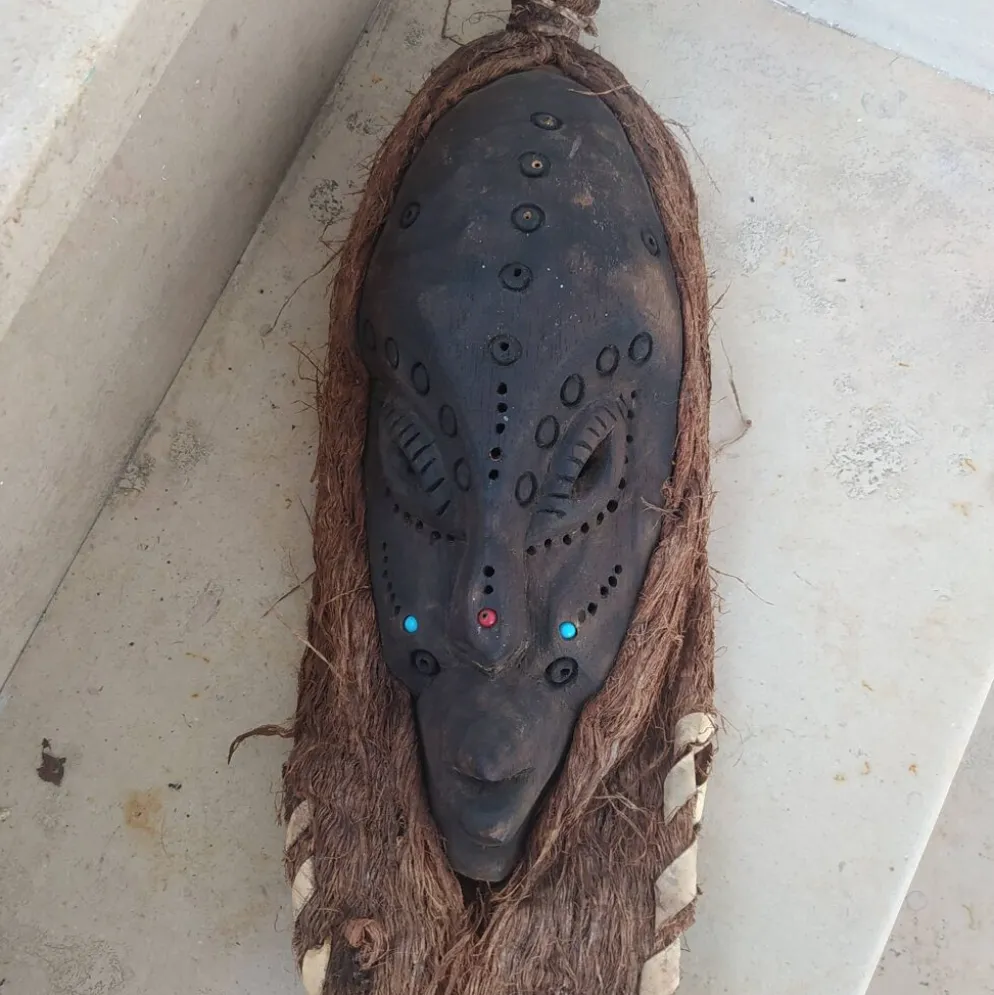 masque heaume de Nouvelle Guinée