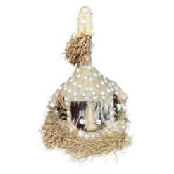 Masque-heaume éléphant Kuba Mukyeem / Mukenga – Congo – Cauris & raphia