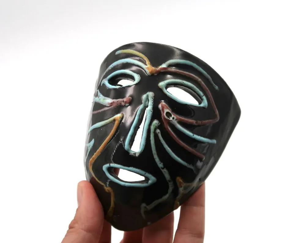 Masque mural Accolay en céramique noire, années 60