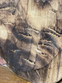 Masque mural en bois