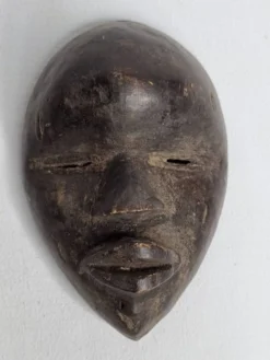 Masque passeport, Dan en bois patiné – Côte d’Ivoire, XXe siècle, 13 cm