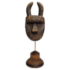 Masque passeport Toma, Bois ancien patiné, 16 cm, avec support