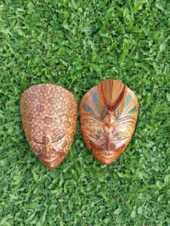Masques ethniques rétro