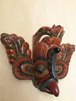 Masque triptyque en bois