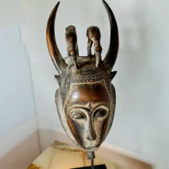 Masque Yohoure Lomane du groupe 