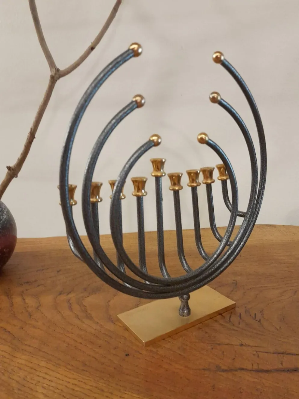 Menorah Hanoukia plaquée or et argent, made in Israël par Karshi, 1970