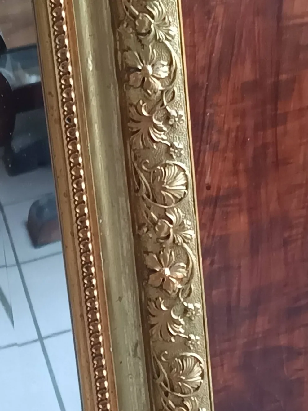 Miroir ancien bois et stuc doré néo Louis XVI