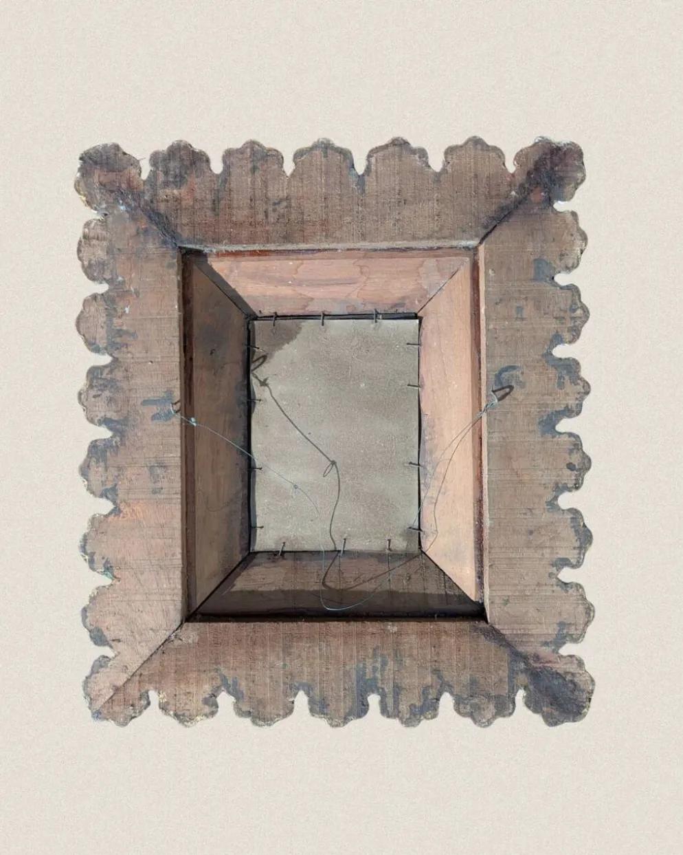 Miroir ancien en bois doré