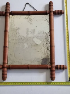 Miroir ancien en bois tourné à l'imitation du bambou, 43 x 49 cm
