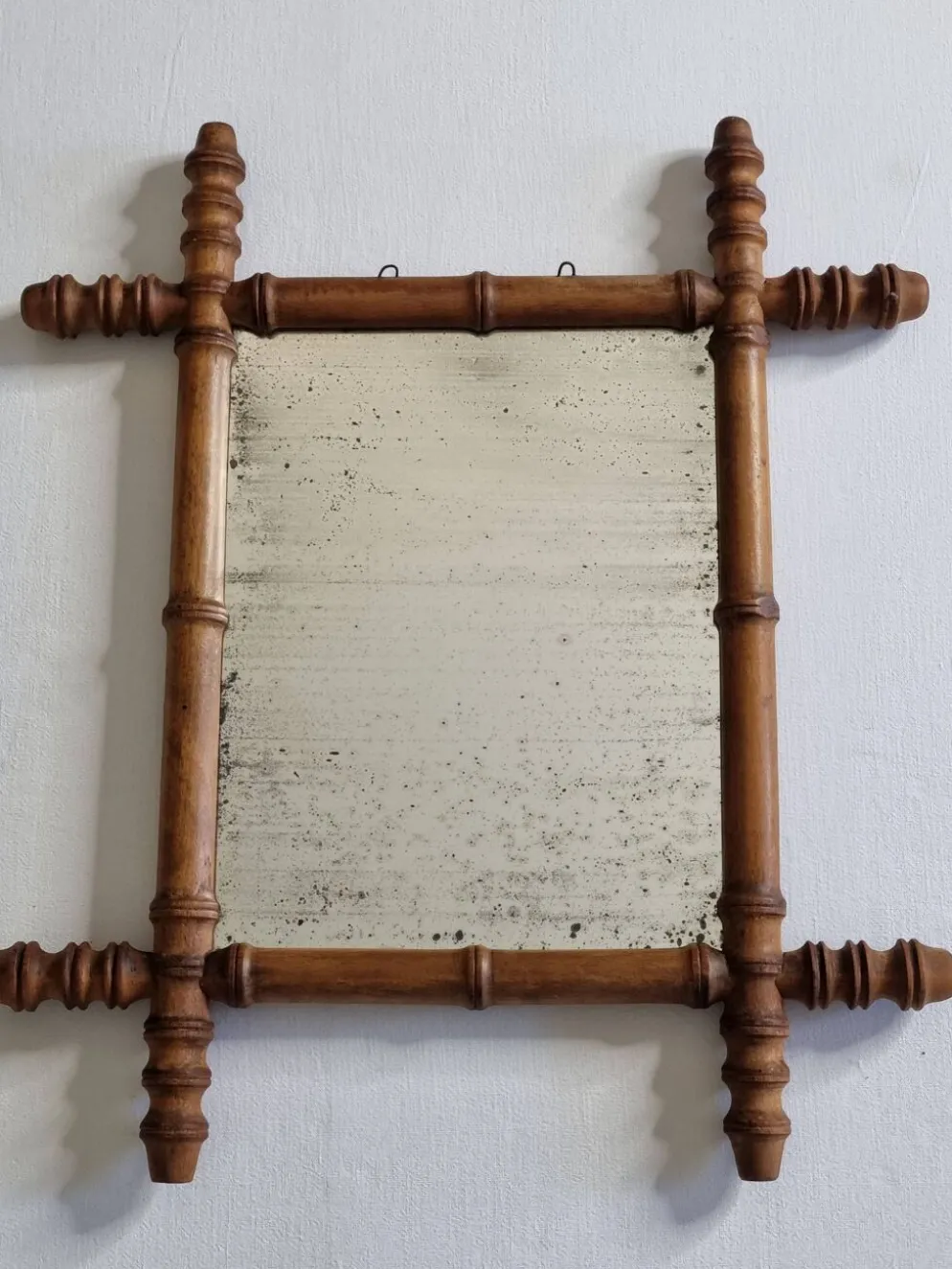 Miroir ancien en bois tourné style bambou, fin XIXe siècle, 44 x 38 cm