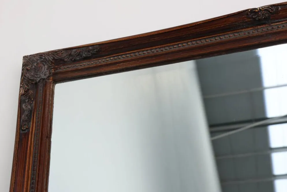Miroir ancien français à facettes en bois sculpté, vers 1850