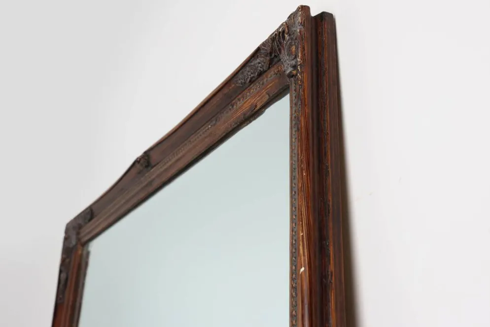 Miroir ancien français à facettes en bois sculpté, vers 1850
