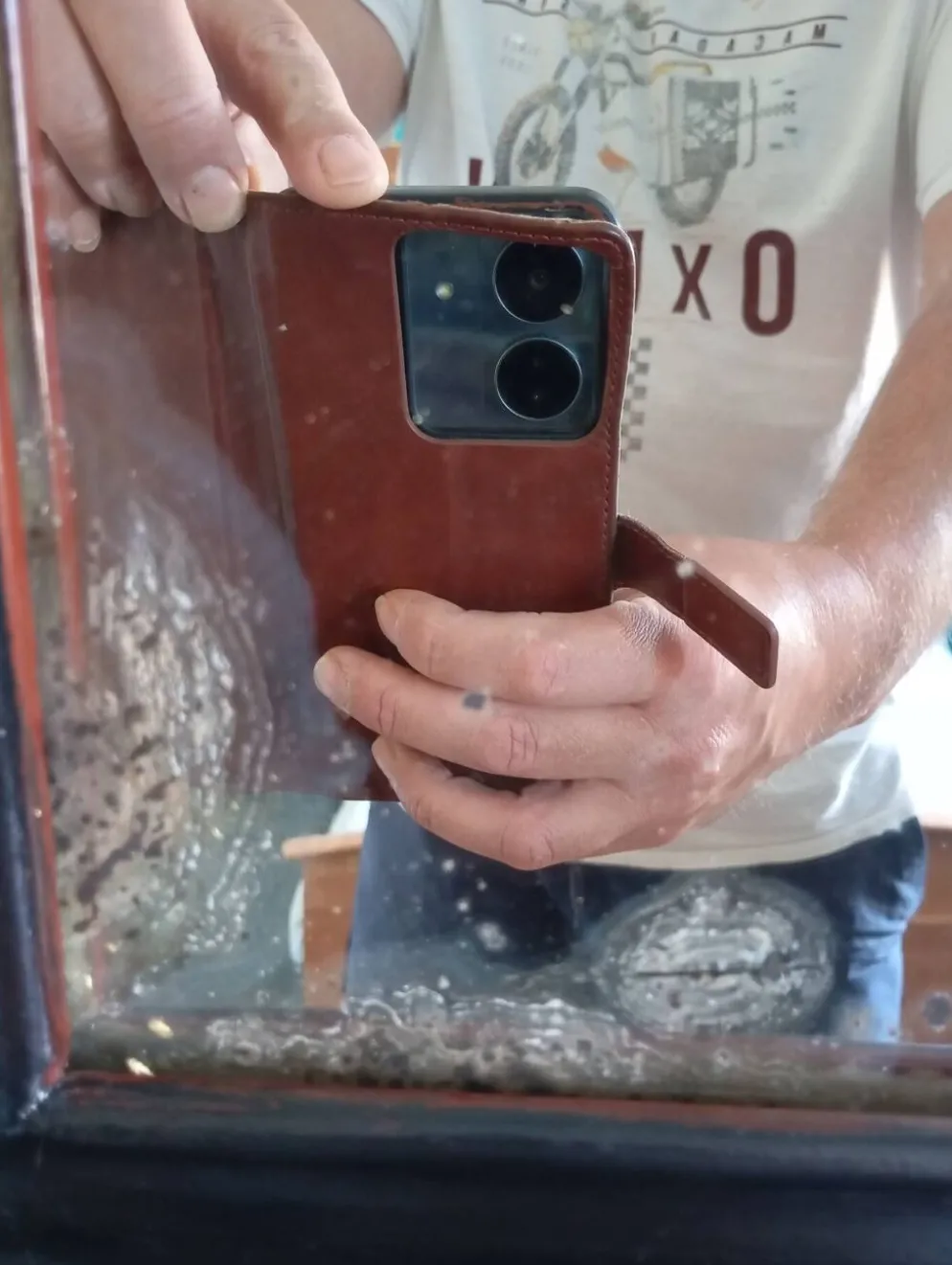 Miroir ancien noir et doré – 98 x 78