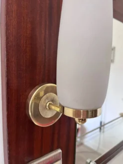 Miroir appliques en teck et opalines