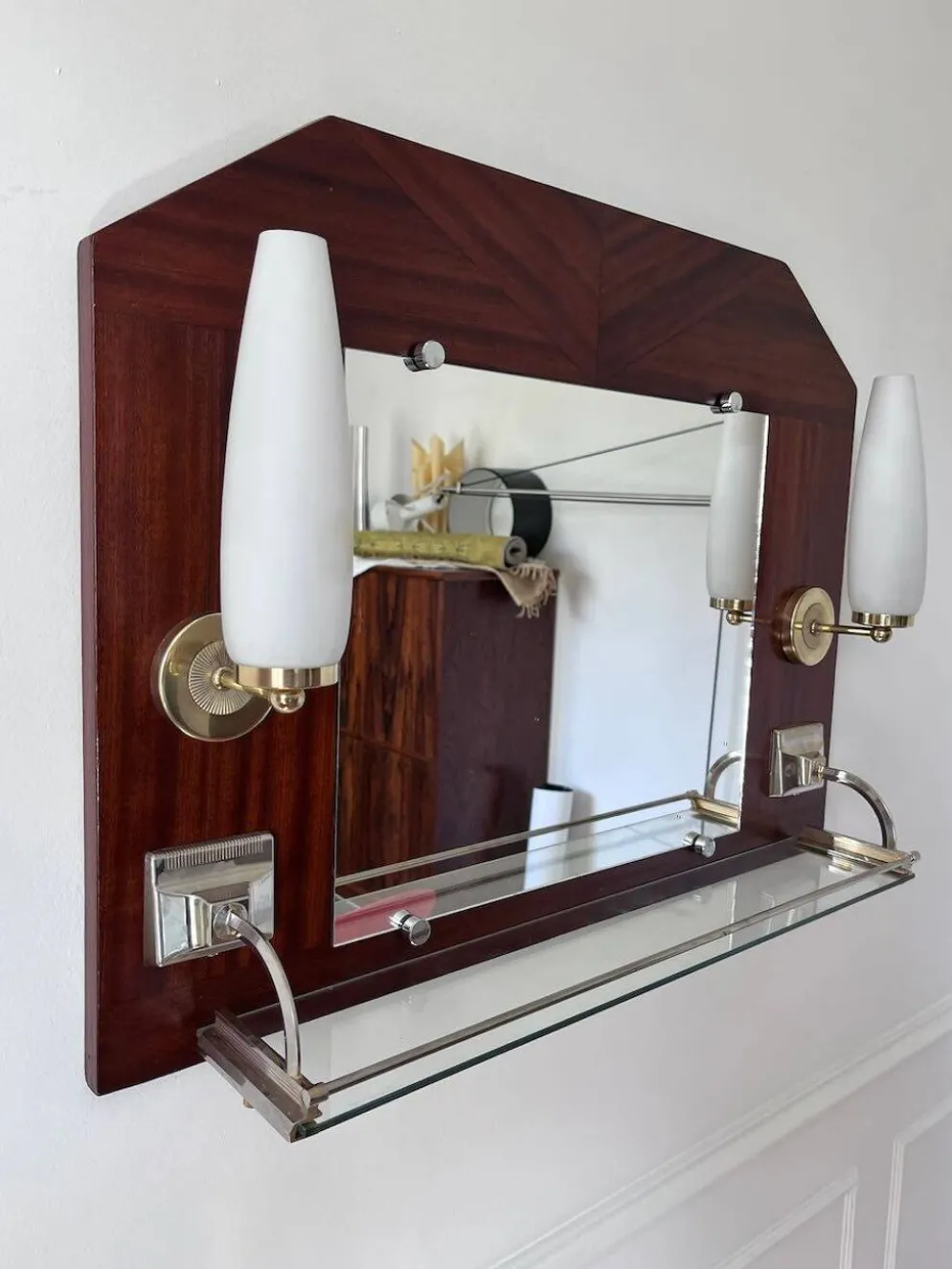 Miroir appliques en teck et opalines