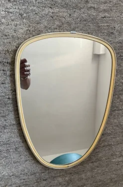 Miroir asymétrique forme libre des années 60-70