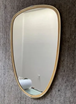 Miroir asymétrique forme libre des années 60-70