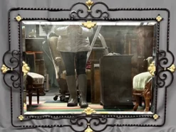 Miroir avec console de style Art déco.