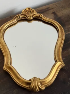 Miroir baroque en résine dorée Vintage