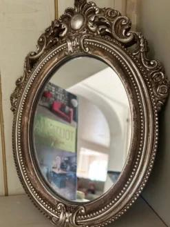 Miroir baroque à poser avec moulures